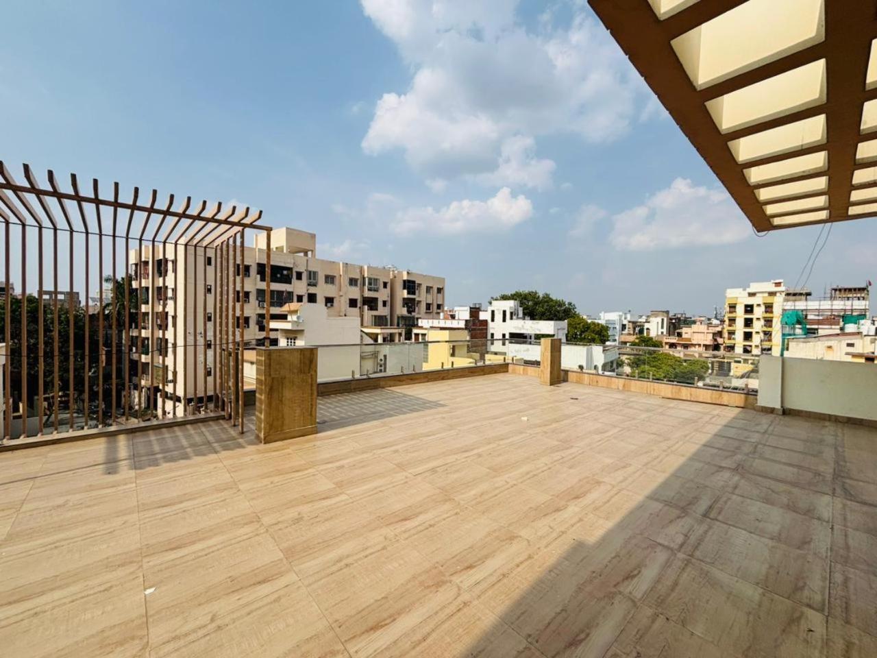 Kailasha - Lift,parking,kitchen And Modern Facilities Hotel