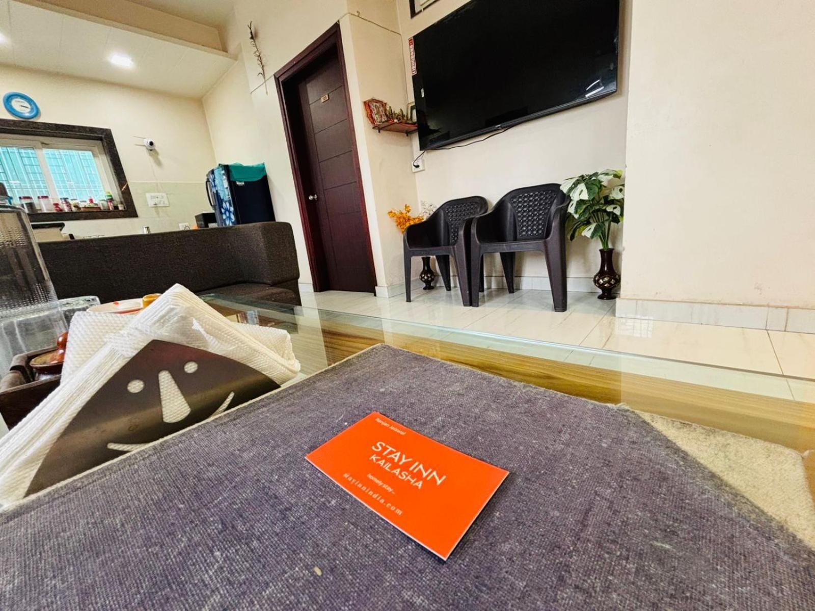 Kailasha - Lift,parking,kitchen And Modern Facilities * Varanasi